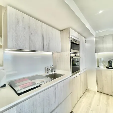 Apartment Vezelay, By Welcome To *